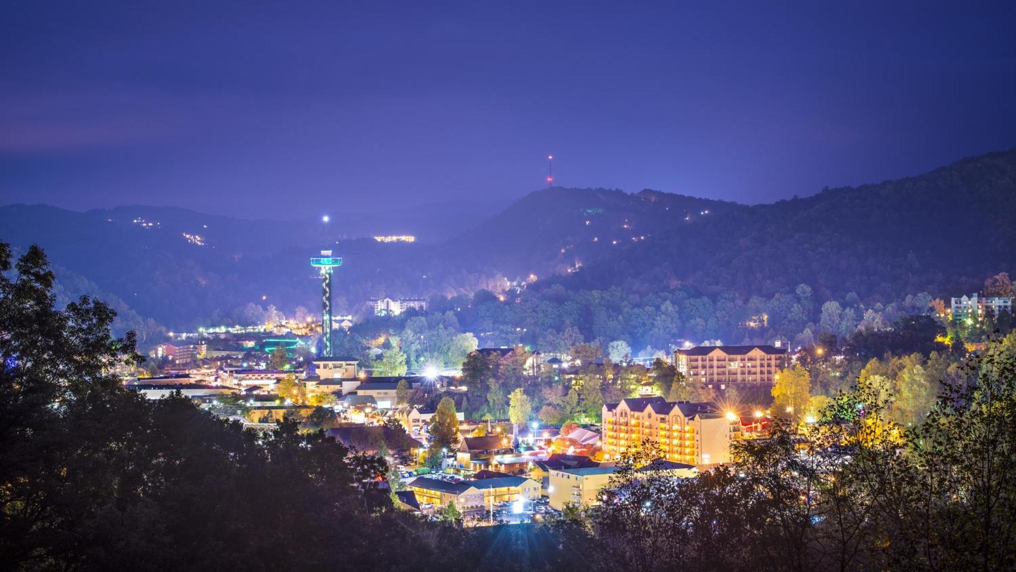 Forever Yours, Hot Tub, 1089 Of Free Attraction Tickets For Each Paid Day, Dollywood And More Pigeon Forge Esterno foto