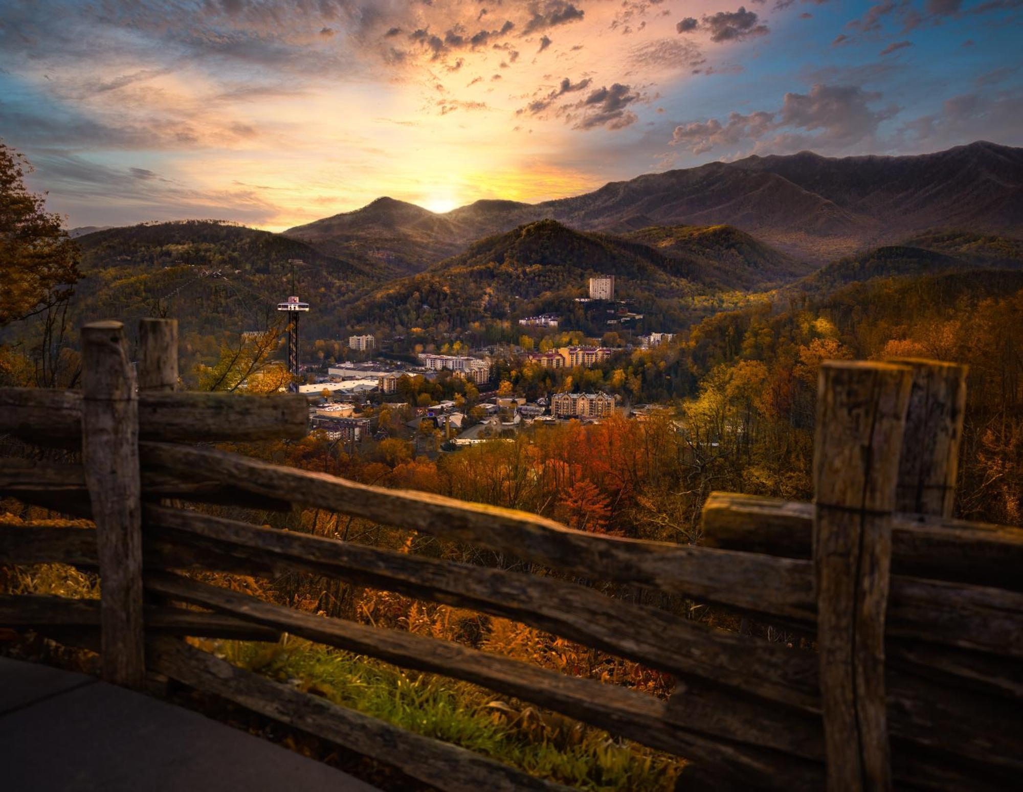 Forever Yours, Hot Tub, 1089 Of Free Attraction Tickets For Each Paid Day, Dollywood And More Pigeon Forge Esterno foto