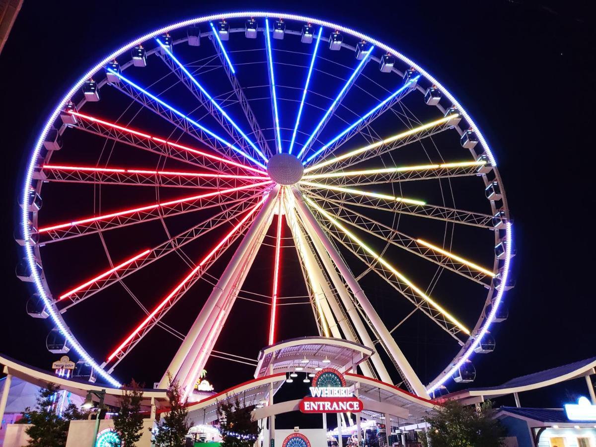 Forever Yours, Hot Tub, 1089 Of Free Attraction Tickets For Each Paid Day, Dollywood And More Pigeon Forge Esterno foto